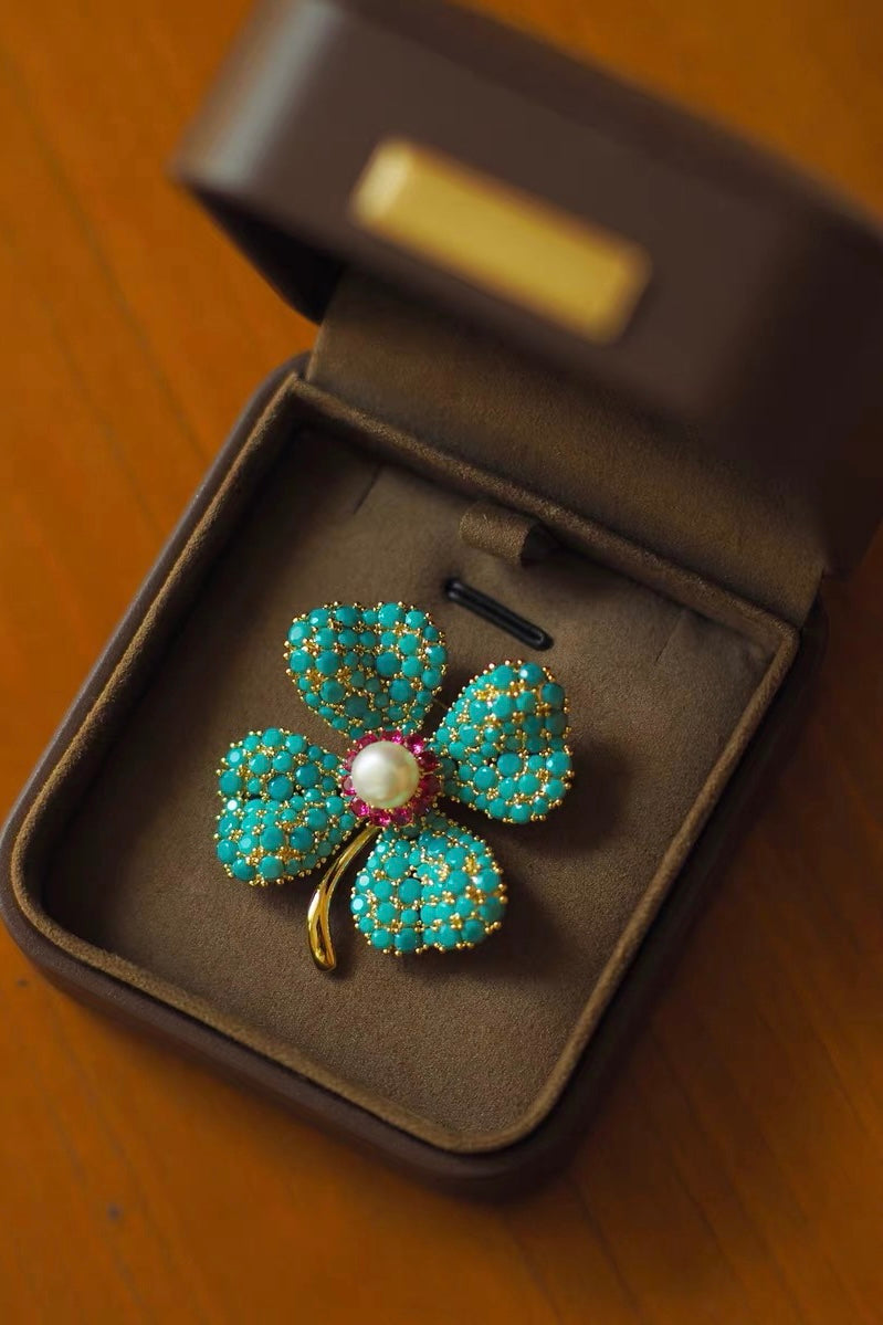 Tudor & Rose Palace-Inspired Turquoise & Pearl Brooch