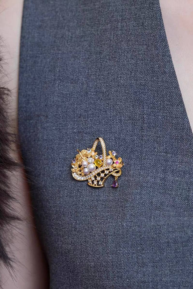 Tudor & Rose Palace-Inspired Turquoise & Pearl Brooch