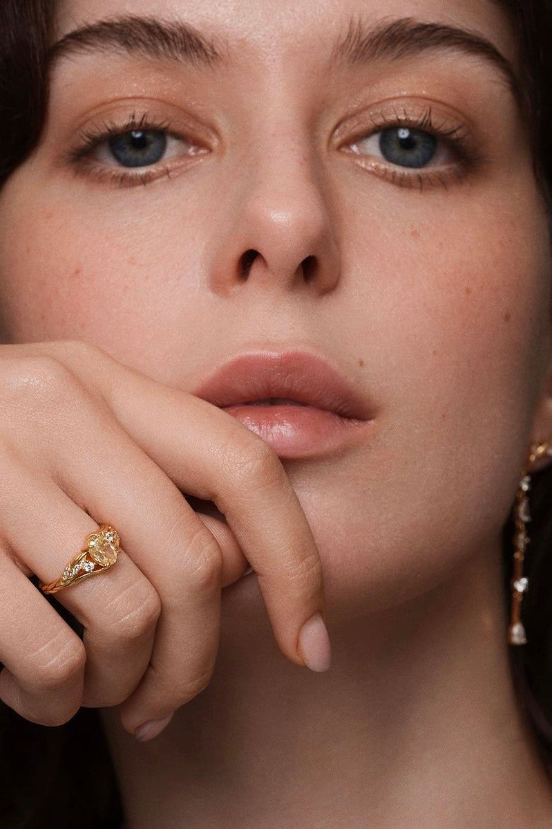 Tudor & Rose Vintage Sustainable Gemstones Crown Ring