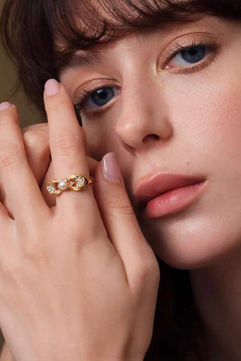 Tudor & Rose Vintage Sustainable Gemstones Crown Ring