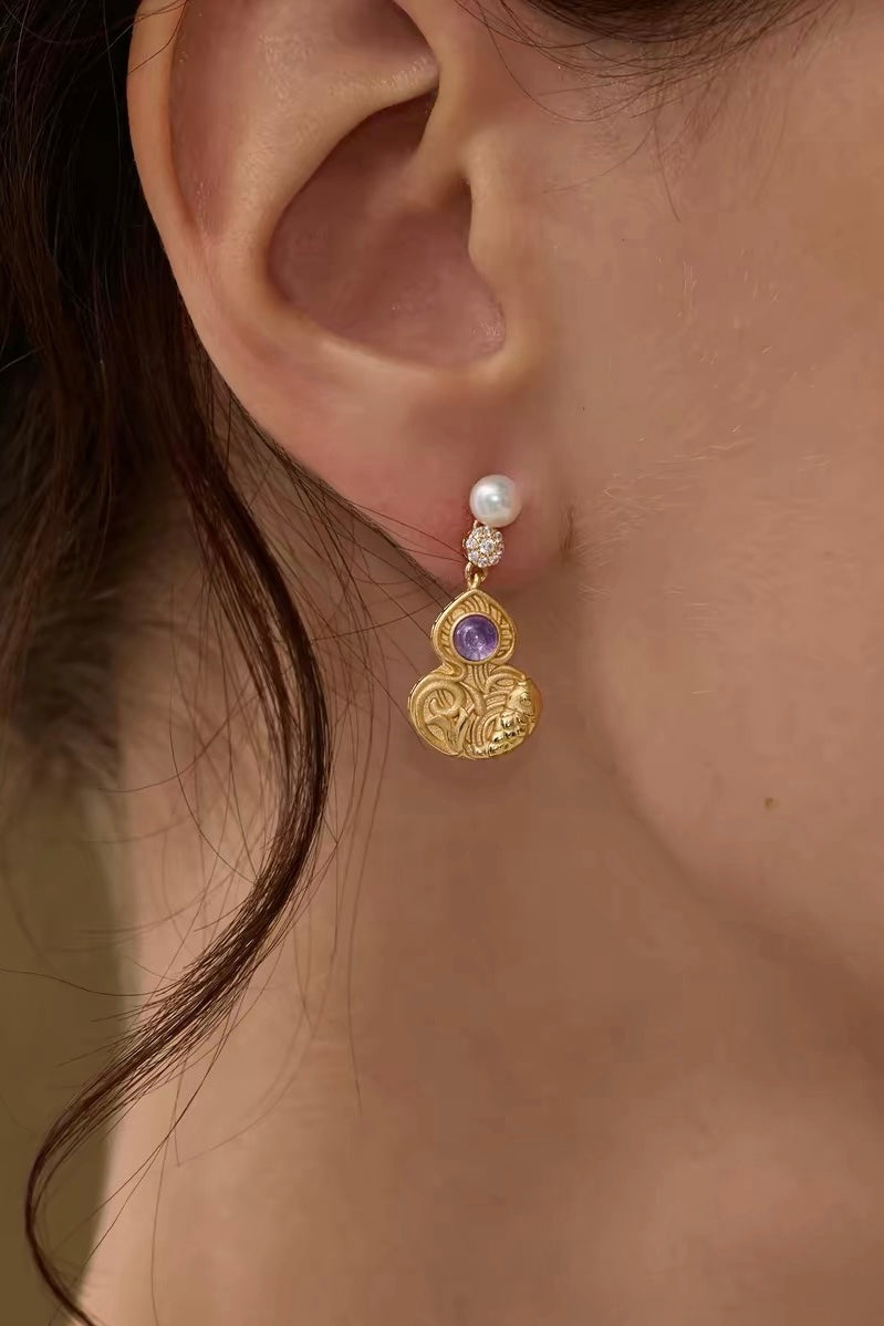 Tudor & Rose Vintage French Royal Bow Stud Earrings