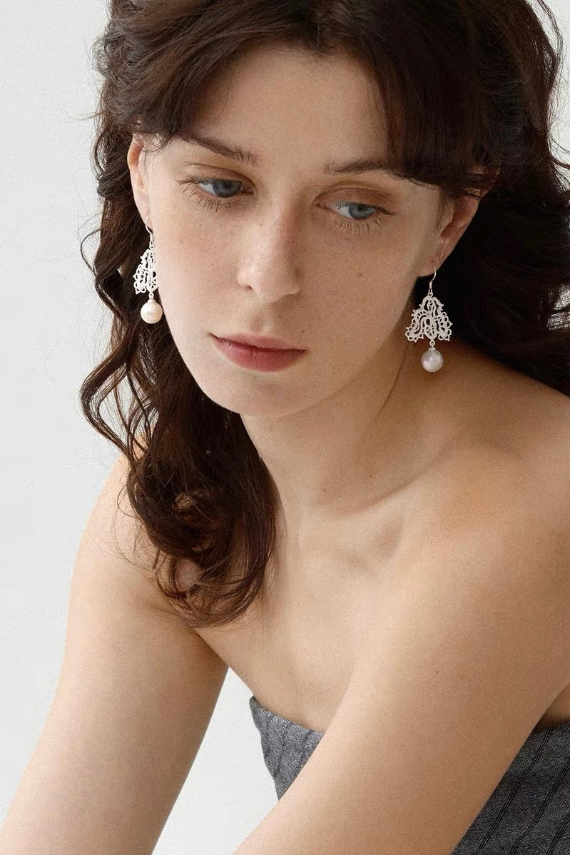 Tudor & Rose Vintage French Royal Bow Stud Earrings