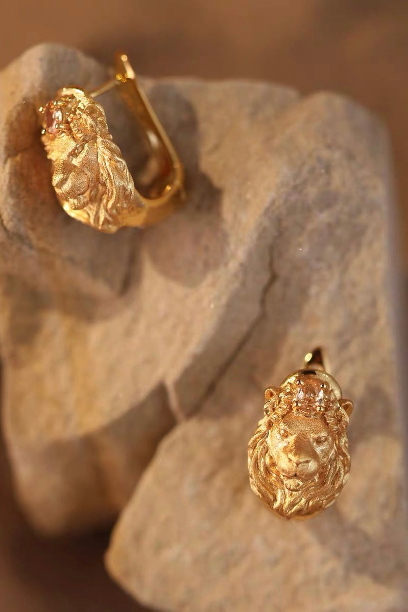 Tudor & Rose Vintage French Royal Bow Stud Earrings