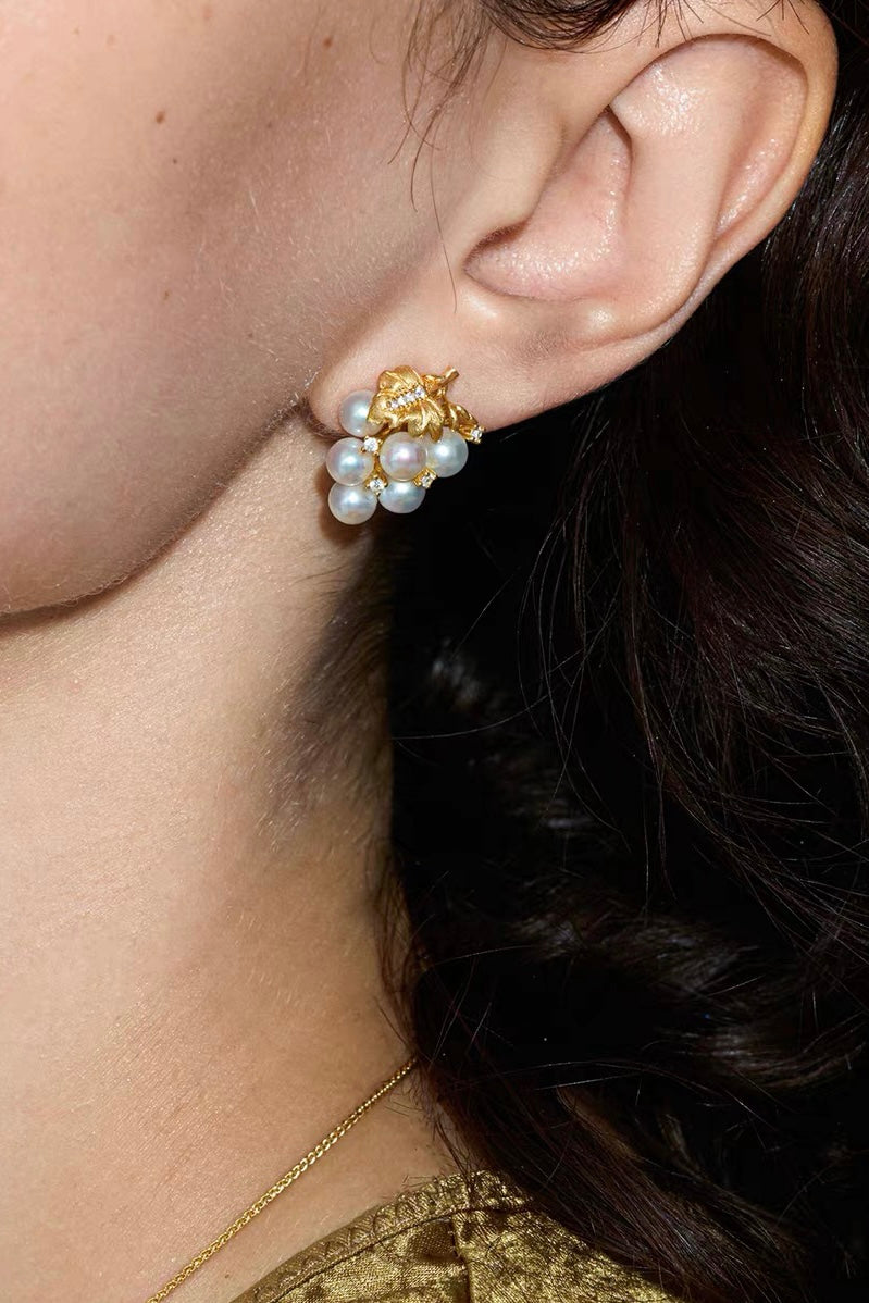 Tudor & Rose Vintage French Royal Bow Stud Earrings