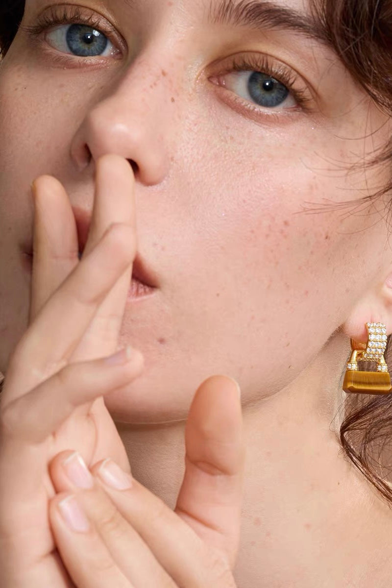 Tudor & Rose Vintage French Royal Bow Stud Earrings